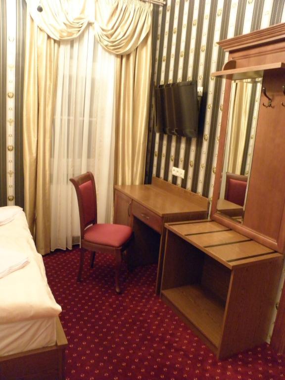 Palac Lucja Bb Zakrzow  Room photo